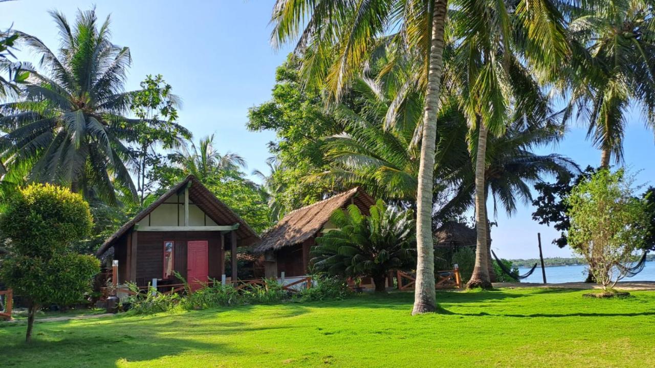 Bungalow Îles Îles Karimunjawa Extérieur photo